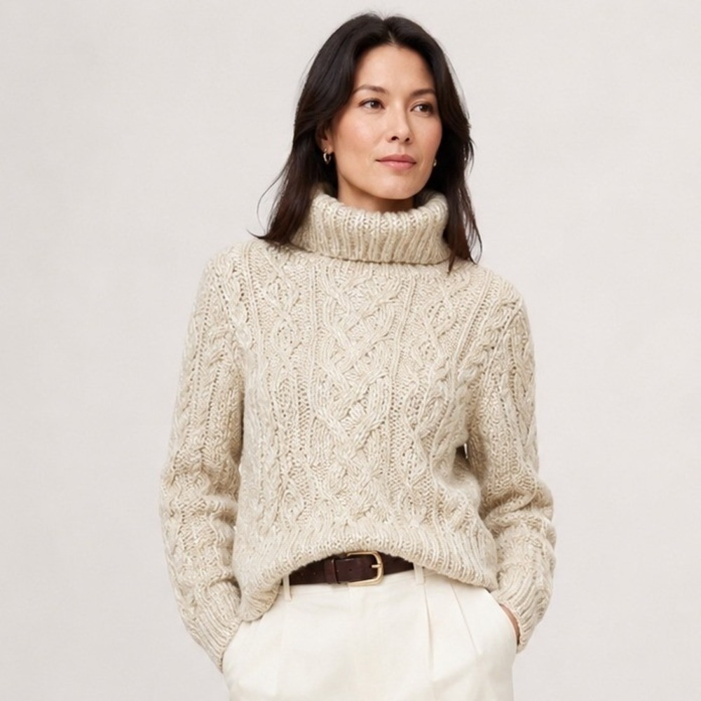 Banana Republic Womens Fisherman Cable Knit Turtleneck Sweater XS Wool Blend